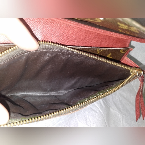 Authentic LOUIS VUITTON Portofeuil Emily Folded Purse Monogram PVC Canvas - Picture 9 of 15